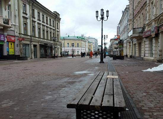 Лавка, на которой выступал Навальный перед волонтерами в Нижнем Новгороде, отмечена памятным знаком